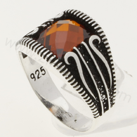 Мъжки пръстен с естествени и изкуствено стимулирани камъни