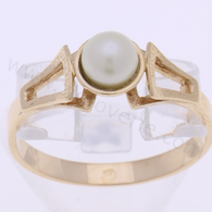 Дамски пръстен с перли